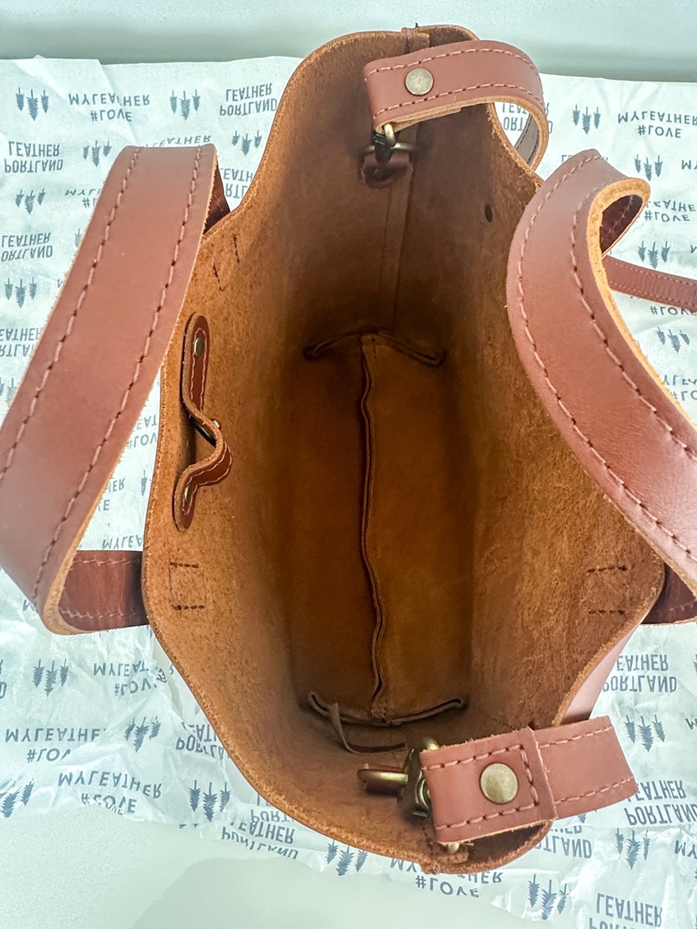 NWT Portland Leather Goods Mini Crossbody Tote Bag in Honey - Picture 6 of 16